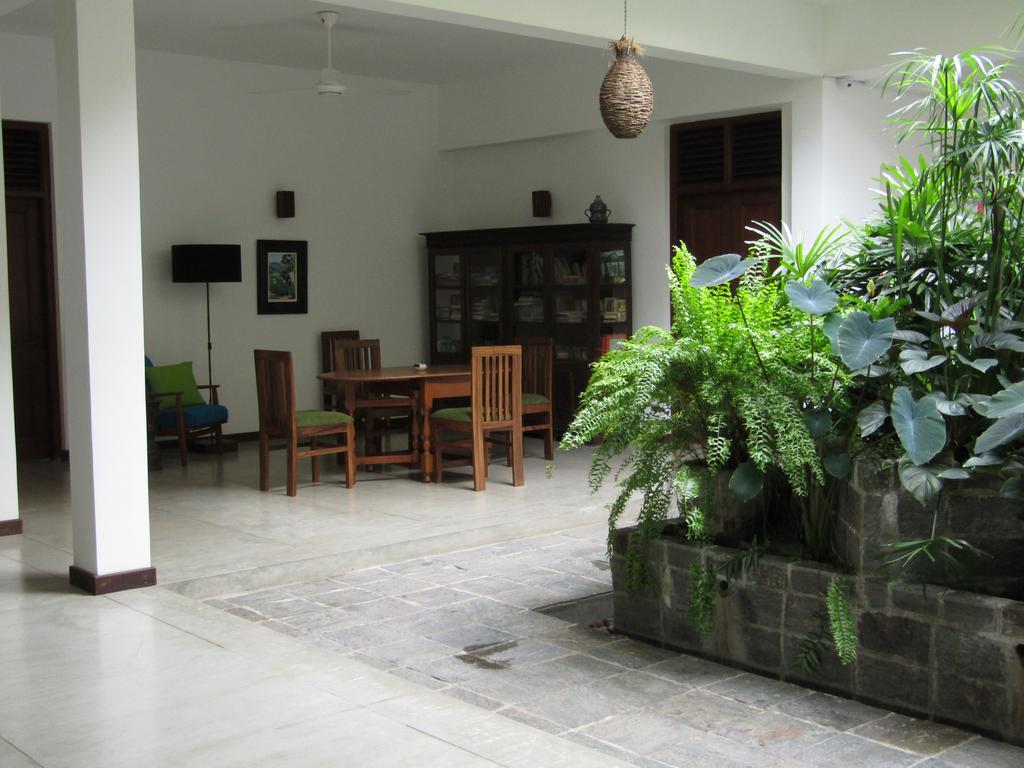 The Mirror Mansion Hotel ราจากิริยา ภายนอก รูปภาพ